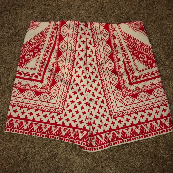 High-Waisted Tribal Red and Cream Colored Shorts - Picture 2 of 2